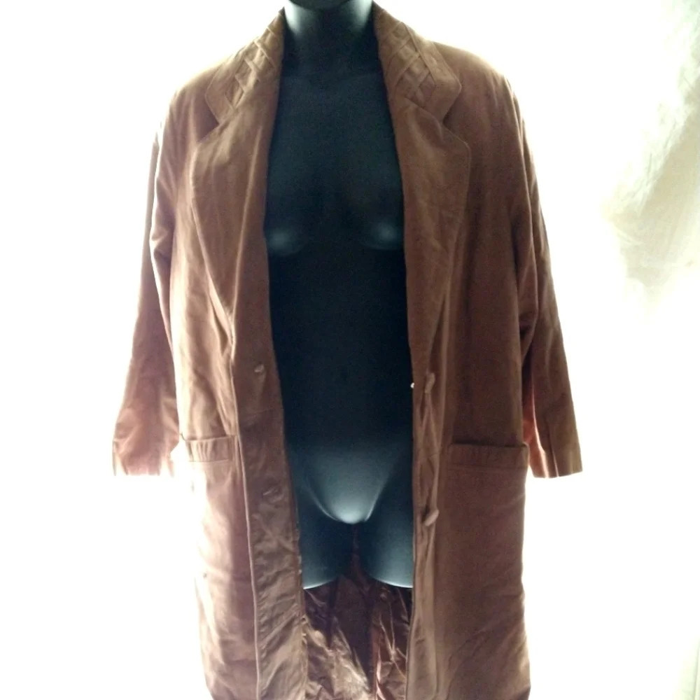 Gorgeous Genuine Leather Coat EUC ❤️ - Picture 3 of 12